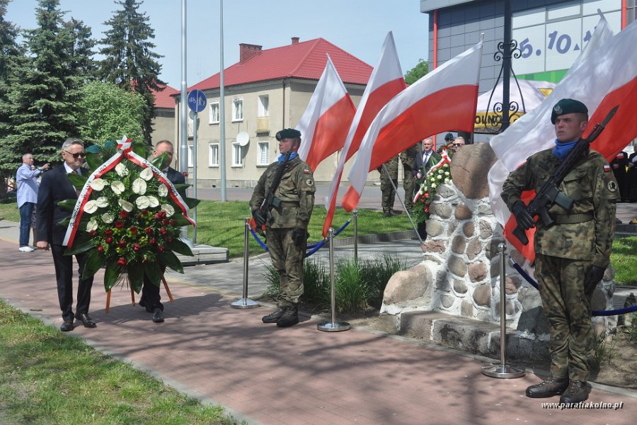 148 Patriotyczna manifestacja.jpg